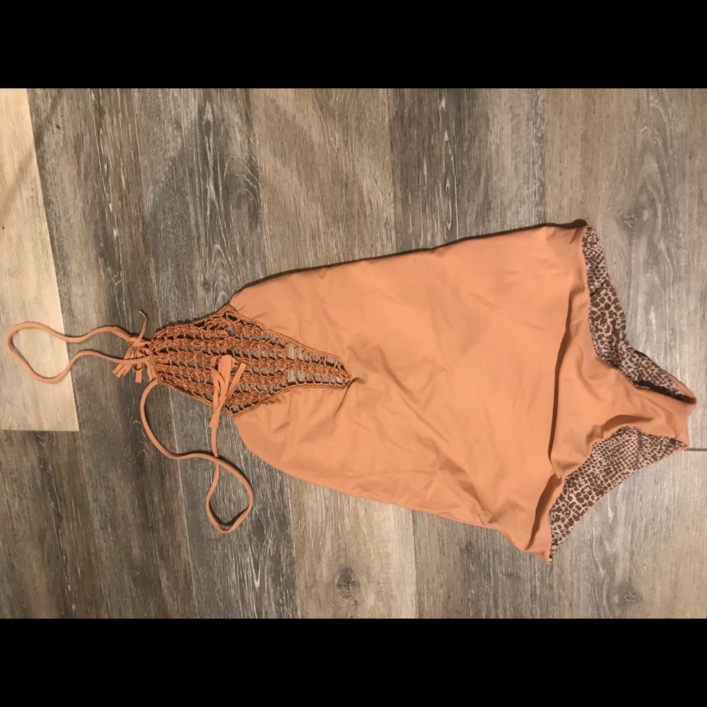 Acacia one piece